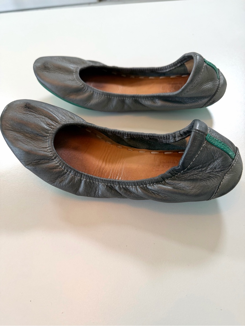 Tieks Gunmetal Silver Leather Ballet Flats Foldable Travel Shoes Women’s 7 - Picture 3 of 17